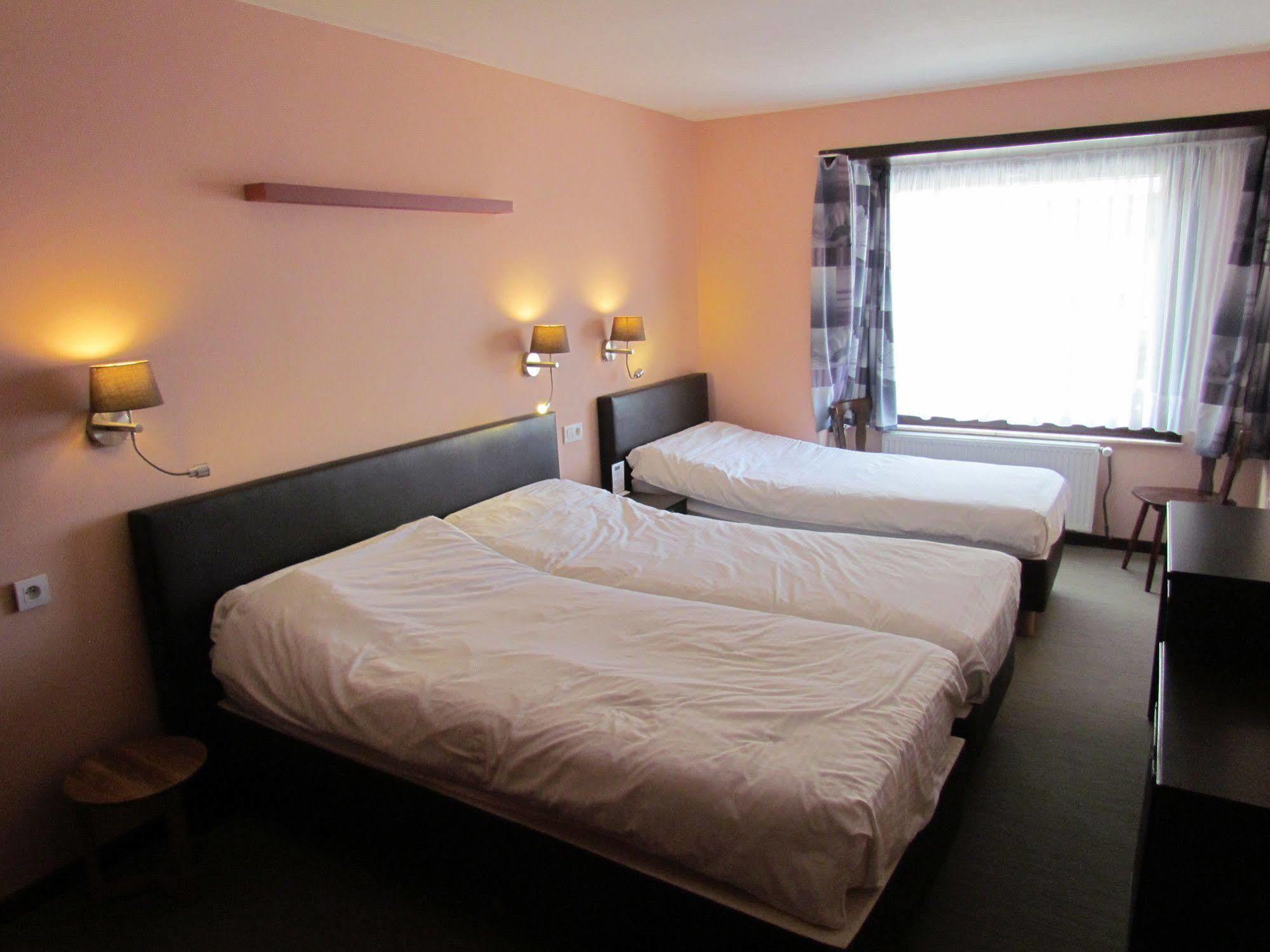Hotel Uilenspiegel Nieuwpoort Ngoại thất bức ảnh
